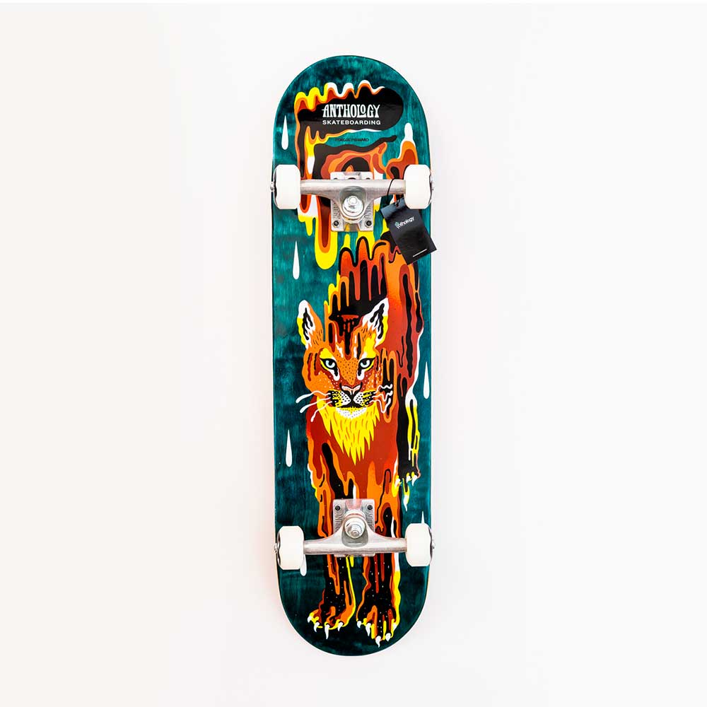 Skateboard anthology con diseño de puma